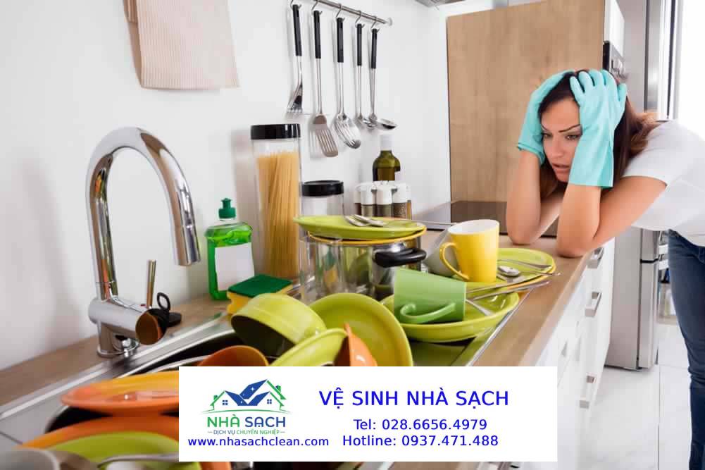 Bí Quyết Tiết Kiệm Thời Gian Khi Vệ Sinh Khu Vực Bếp