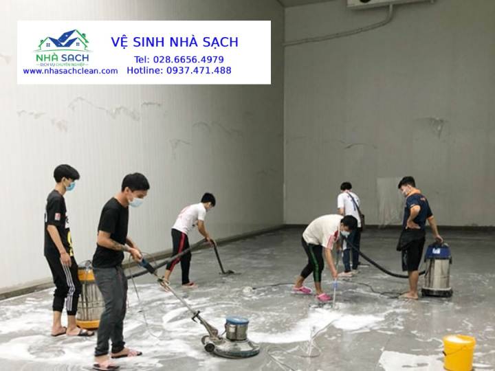 Dịch vụ vệ sinh siêu thị giá hợp lý