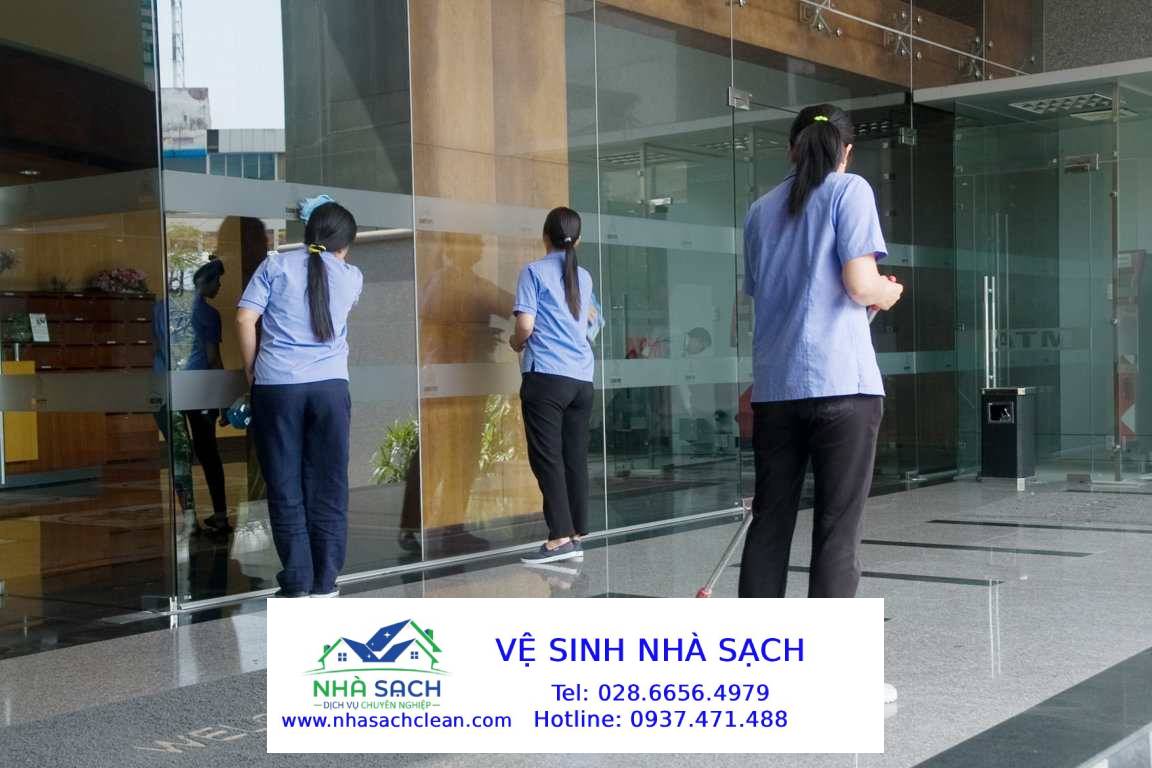 Dịch vụ vệ sinh siêu thị chuyên nghiệp quy trình chuẩn