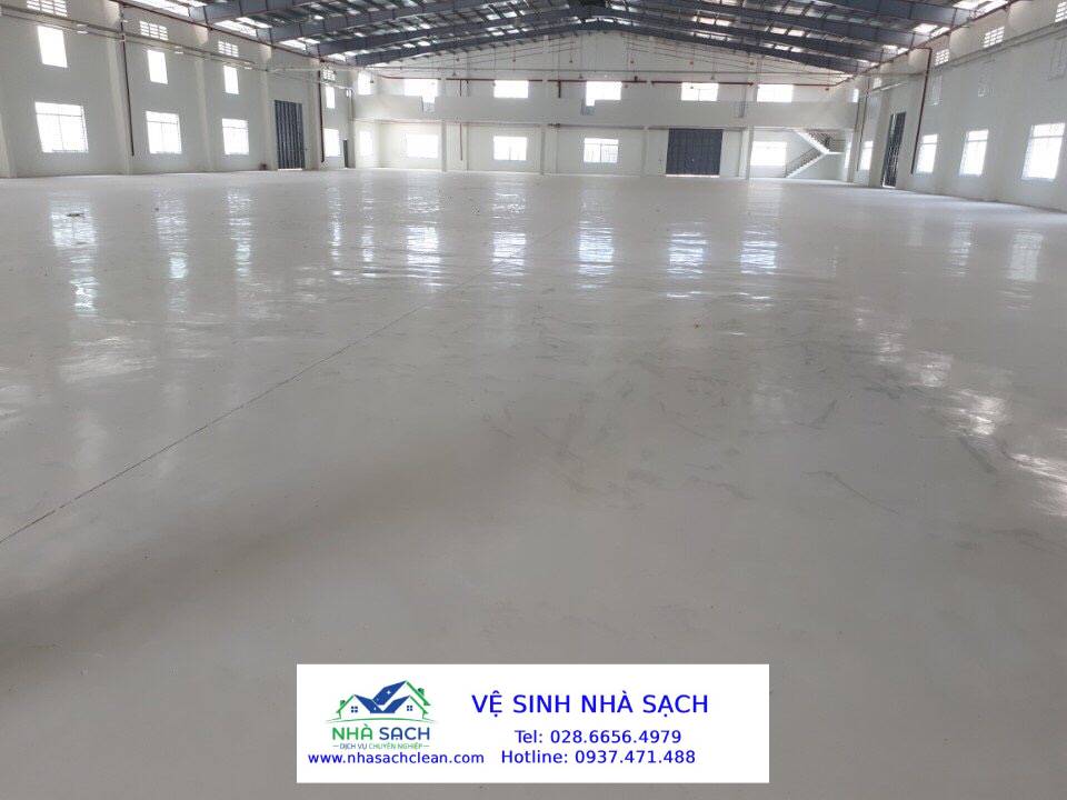 Giải Pháp Làm Sạch Dầu Mỡ Công Nghiệp Cứng Đầu Trong Nhà Xưởng