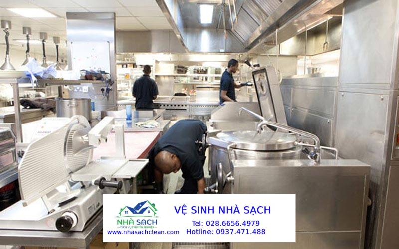 Khám Phá Các Giải Pháp Hóa Chất Vệ Sinh Khu Vực Bếp Nhà Hàng, Bếp Công Nghiệp