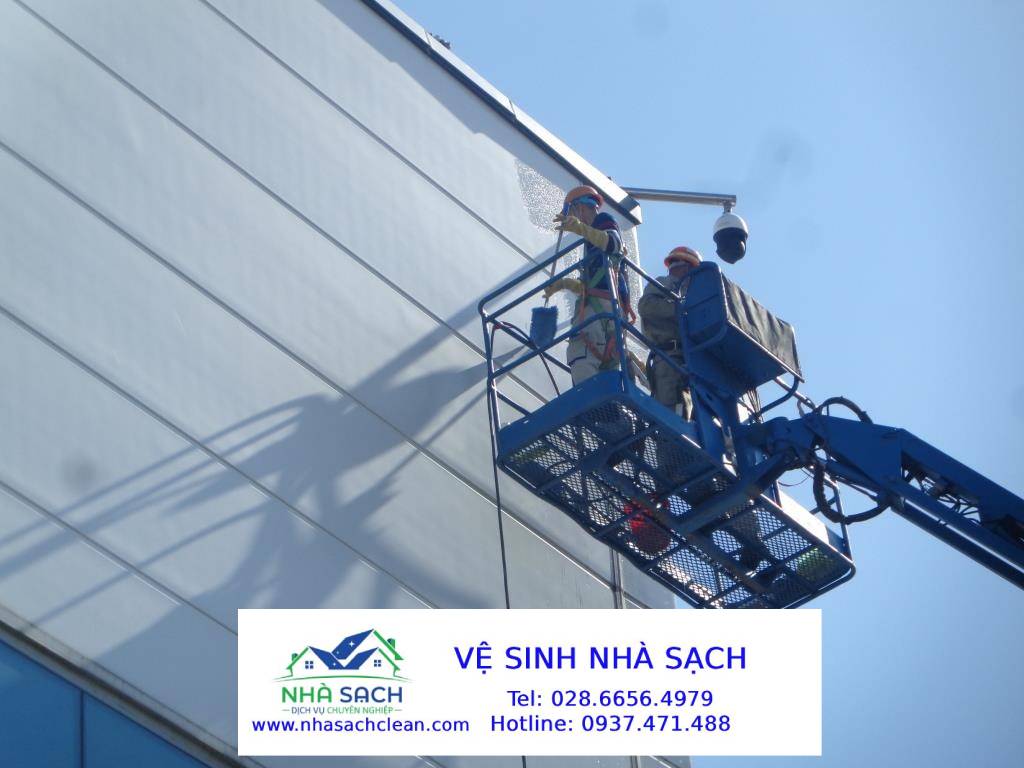 Vệ sinh công nghiệp mất bao lâu?