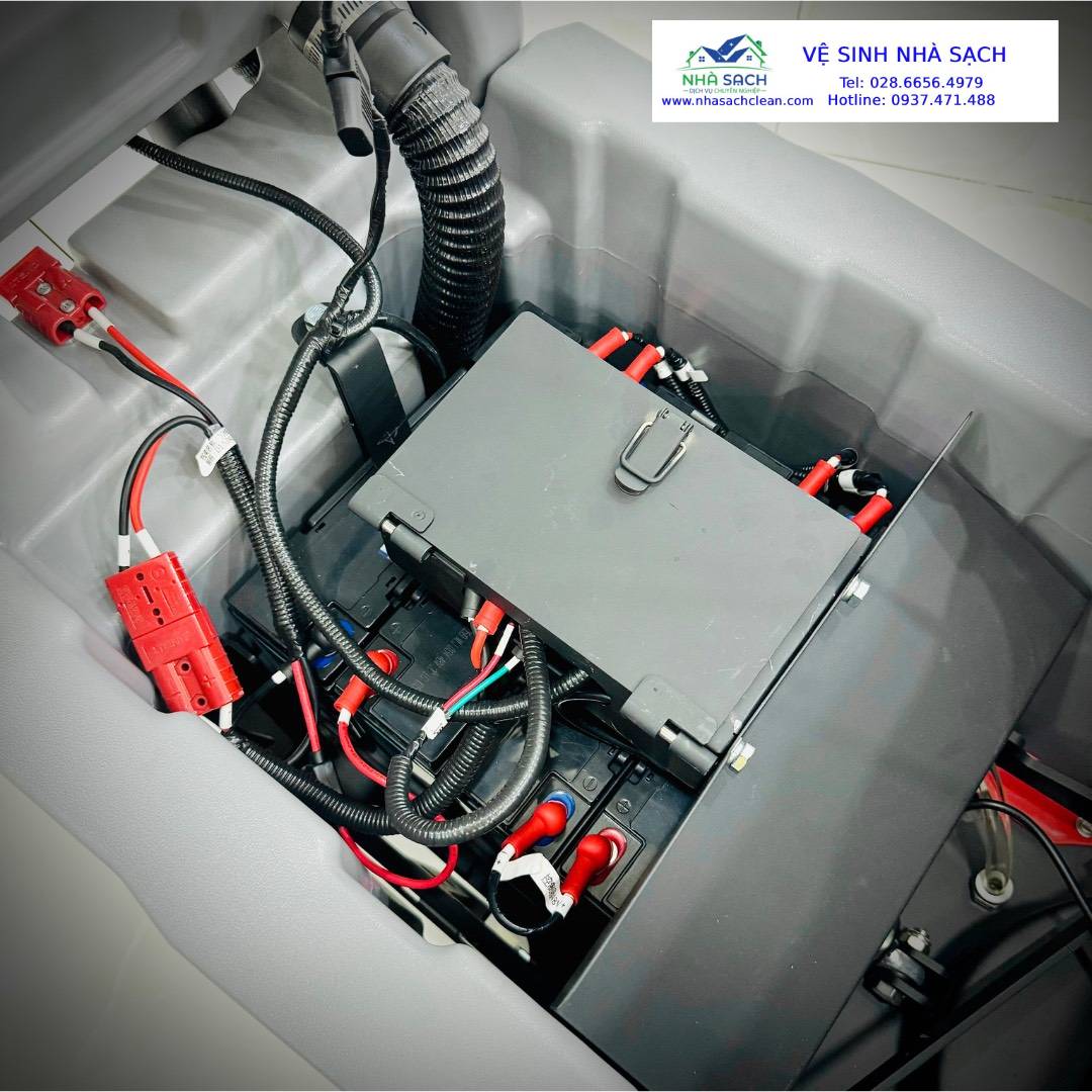 Máy chà sàn liên hợp dùng ắc quy AS530R