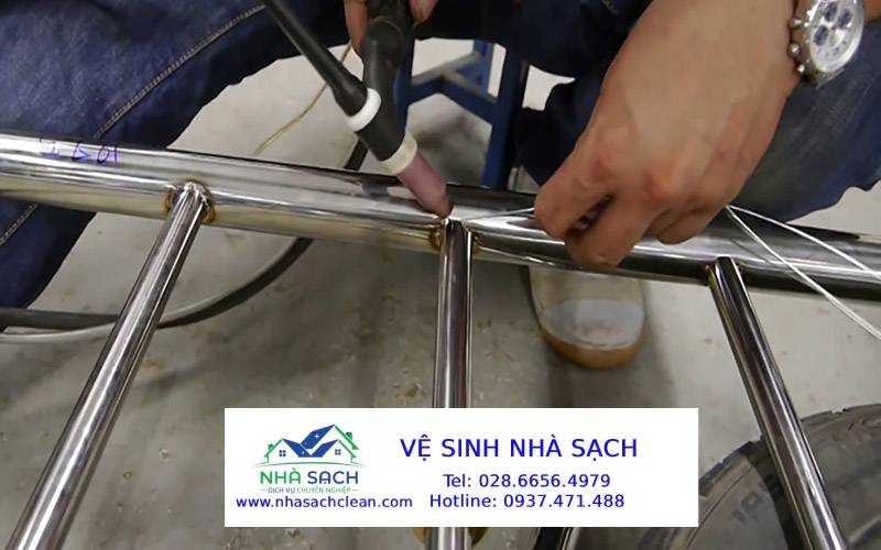 Top các loại hóa chất vệ sinh công nghiệp được khuyên dùng