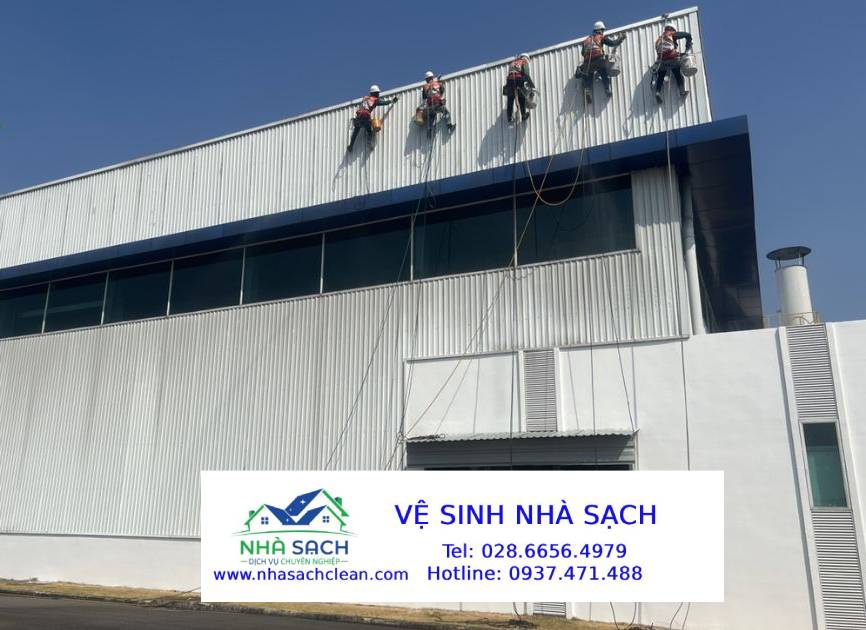 Dịch vụ vệ sinh nhà xưởng Hóc Môn