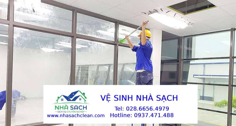 Dịch vụ vệ sinh nhà xưởng Hóc Môn