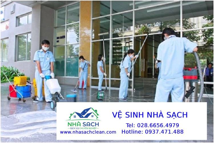 Vệ sinh sảnh lễ tân và khu vực làm việc