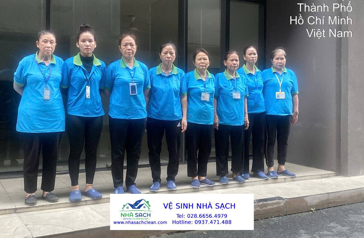 Có công ty nào nhận vệ sinh ban đêm không