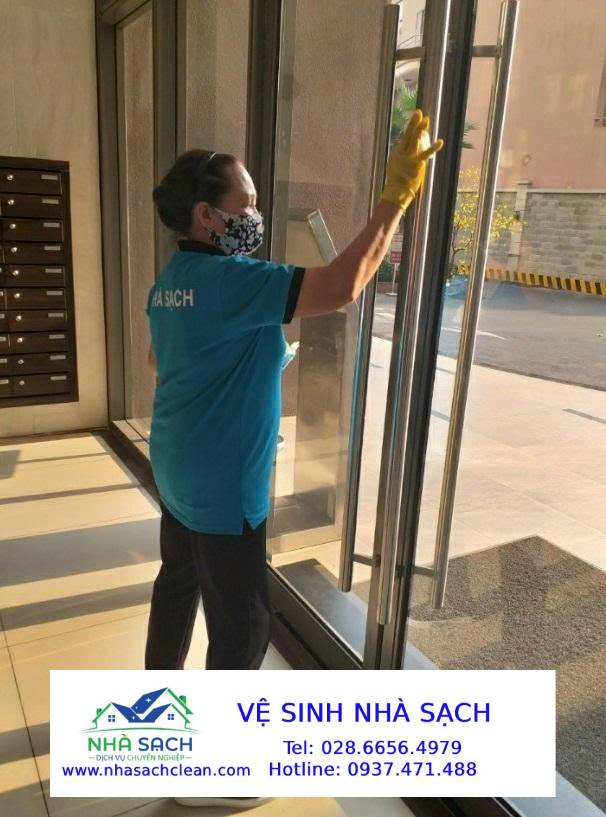 Có dịch vụ vệ sinh chung cư theo tháng không