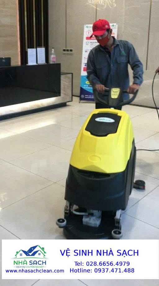 Dọn vệ sinh căn hộ sau khi nhận nhà