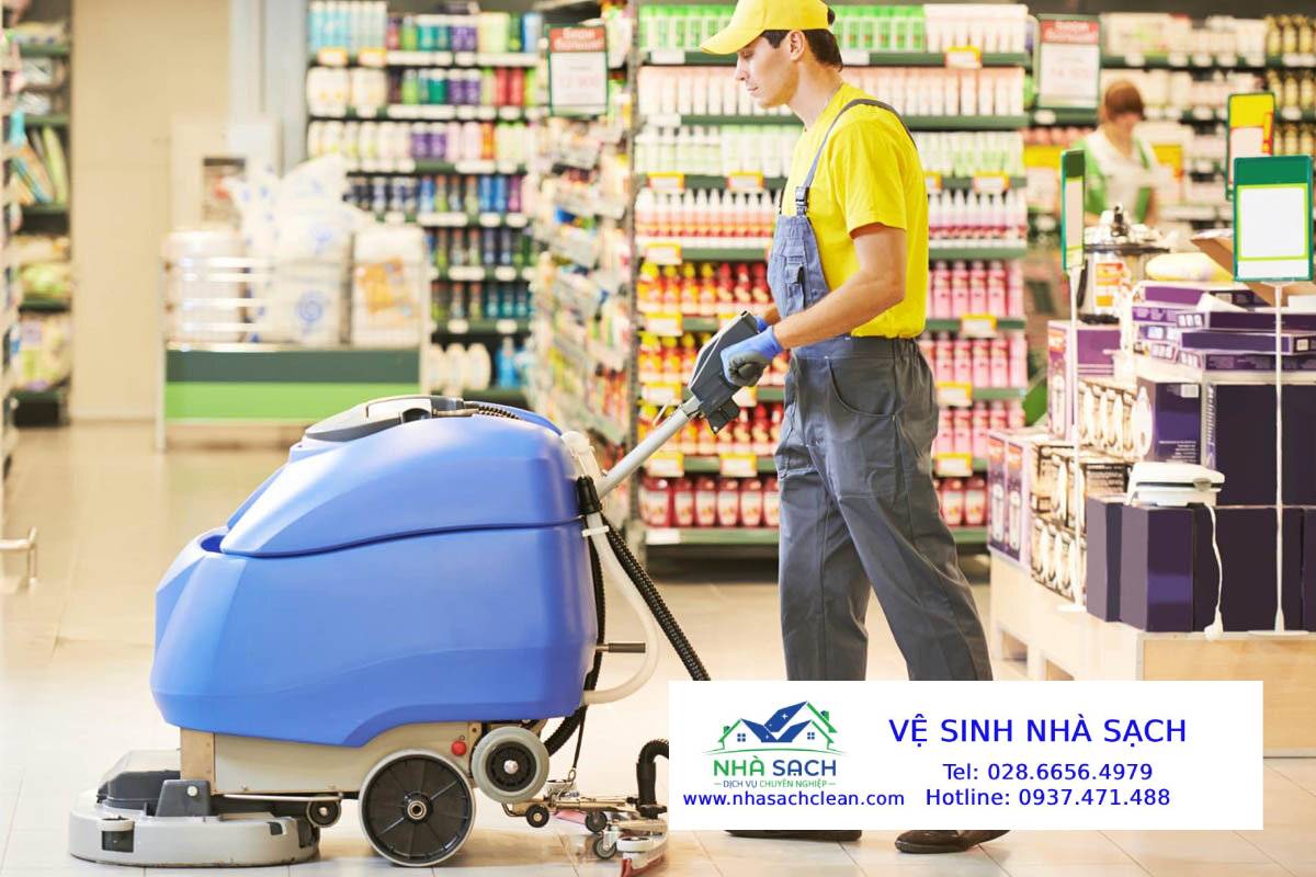 Thuê dịch vụ vệ sinh cho siêu thị